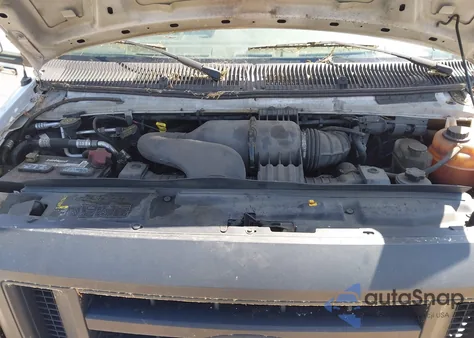 2011 Ford E-350 Super Duty Commercial z USA, uszkodzony, nr VIN 1FDSS3EL7BDA76197